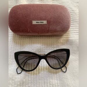 MIU MIU cateye sunglasses